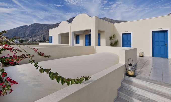 Perissa Hotel | Irigeneia Hotel