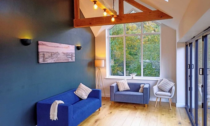Buildwas House | Ironbridge Hot tub home from home