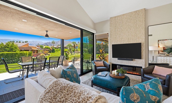 Palm Desert Condo | Ironwood Country Club Condo - Fabulous Mountain Views