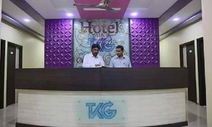 Vijayapura Hotel | Iroomz VKG Complex
