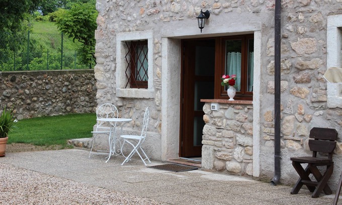 Costermano Apartment | ISABEL COURT tourist inn -apartment 1 for 4 people.