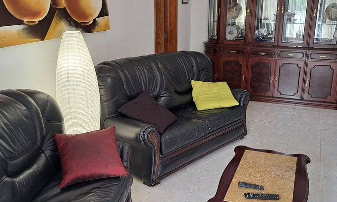 Algueirao - Mem Martins Apartment | Isabel Dream V, 200m from the train, 5 Km from SINTRA.