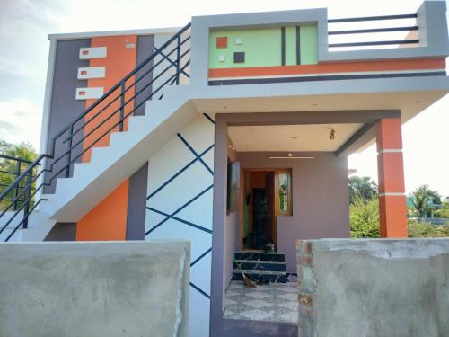 Tiruchendur House | Isakki Cottage