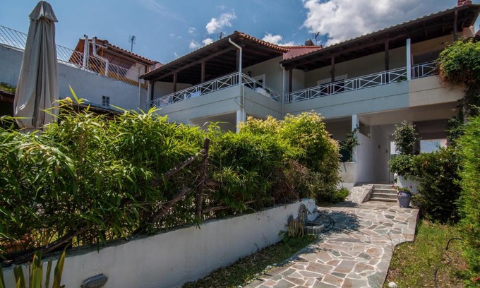 Velika House | Isalos