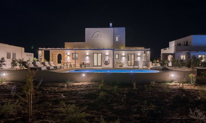 Naxos Town Villa | Isalos Villas Naxos