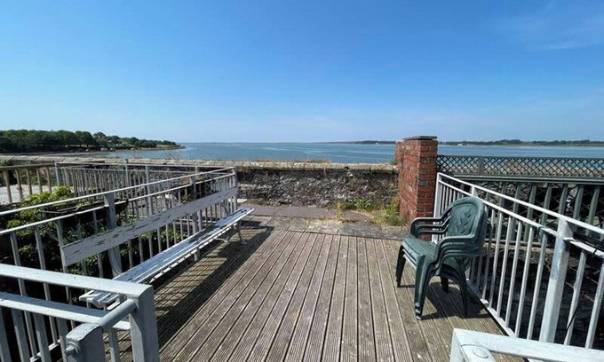 Bont Newydd House | Isfryn Holiday Let