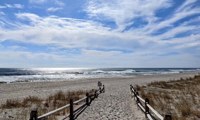 Ocean Beach III House | Isla Bonita Beach Cottage