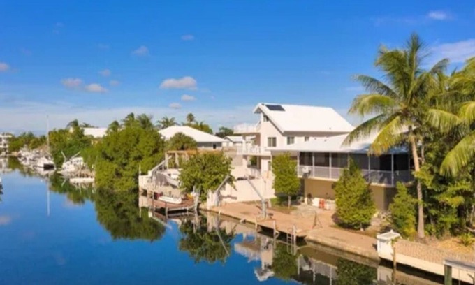 Indian Waterways House | Islamorada Key Waterfront House w/Private Boat Dock