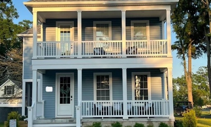 Chester House | Island Blue Getaway! Brand new charming family friendly Home on Kent Island MD