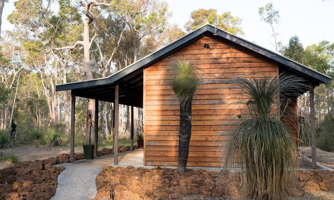 Yelverton Cabin | Island Brook Semillon Chalet- Exclusive Escapes. 2 Bedroom Chalet in Margaret River wine region