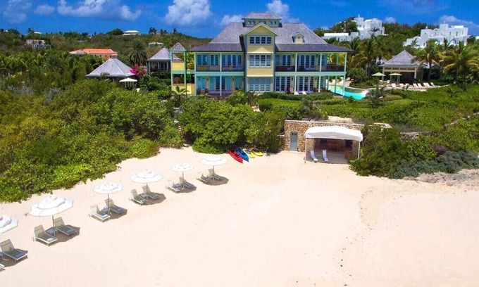 Long Bay Village House | Island Charm in Complete Luxury