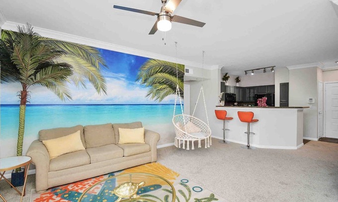 South Central Houston Apartment | Island Paradise🌴 -2BR/2Bath/NRG/MedCenter/Galleria
