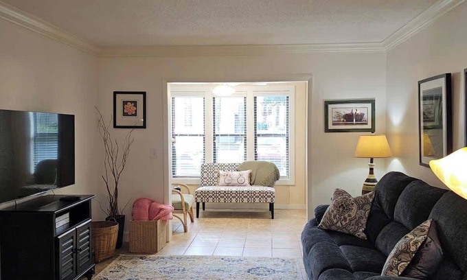 Saint Simons Heights House | Island Retreat Summar