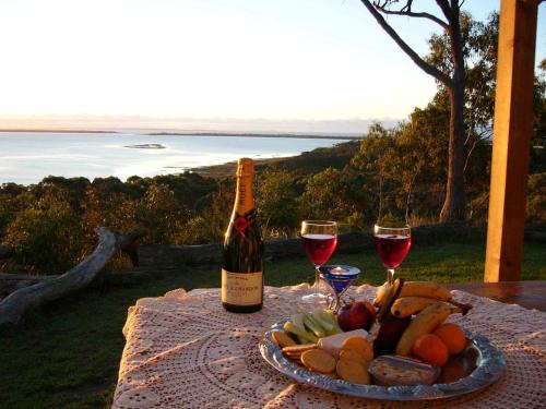 Smithton House | Island View Spa Cottage