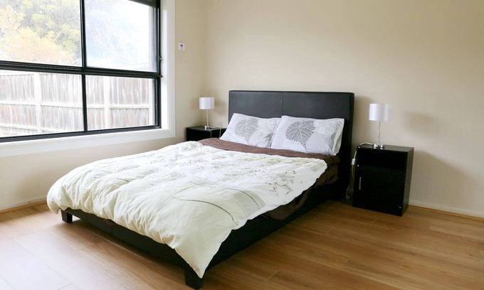 Keysborough House | Isle of Serenity Charming House - Suit all needs