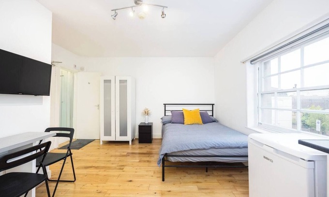 Islington Apartment | Islington Flat - Offord Road