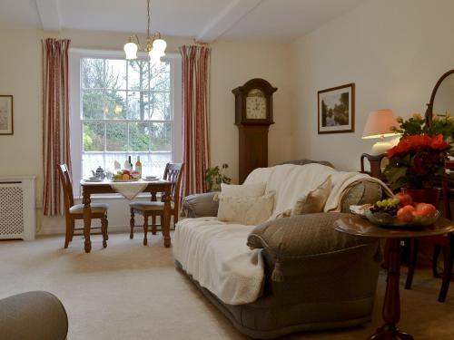 Lostwithiel House | Isolda's - Ukc3905