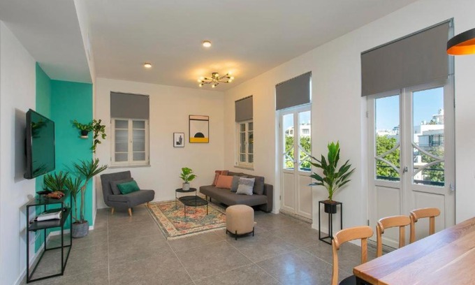 Petah Tikva Apartment | israa home