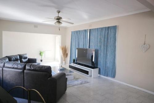 Witfield Apartment | Israella Home