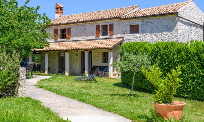 Rakalj House | Istrian stone house with fireplace and garden, 2 km from the sea