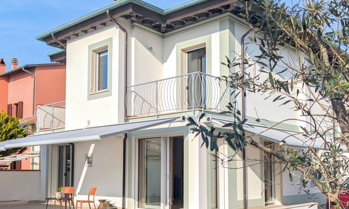 Marina di Pisa House | Villa Lidia: elegant, contemporary, by the sea