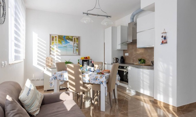 Calambrone Apartment | Seaside Apartment with swimming pool and parking
