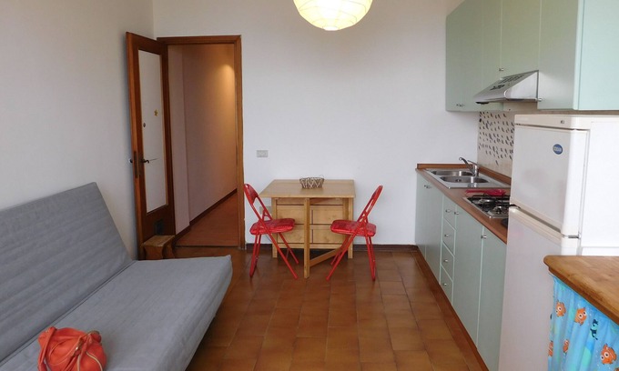 Marina di Pisa Apartment | Sea scent, lovely seafront apartment