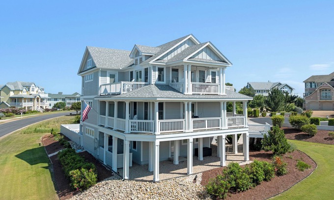 Corolla House | It's 5 O'clock Somewhere: Pool, Spa, Club Access