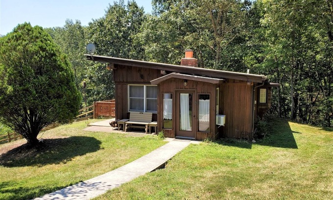 Luray Cabin | It`s Owl Good | 2 Bed, 1 Bath