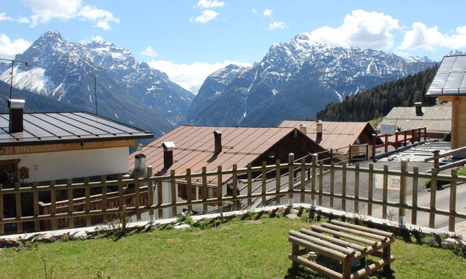 San Pietro di Cadore Bed & Breakfast | CASA DI LORES: YOUR IDEAL STAY IN THE BELLUNESE DOLOMITES