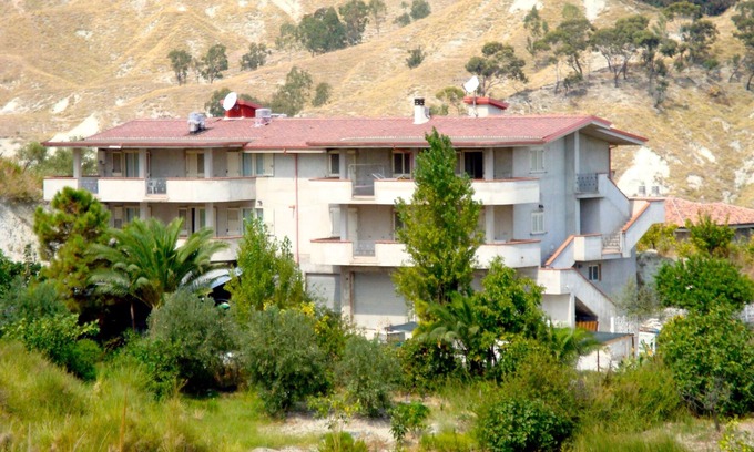 Santa Caterina Dello Ionio Marina House | Entire property with 6 independent apartments for 23 people