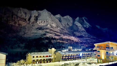 Passo del Tonale Apartment | Italian Alps gateway - Huge, Comfortable place!