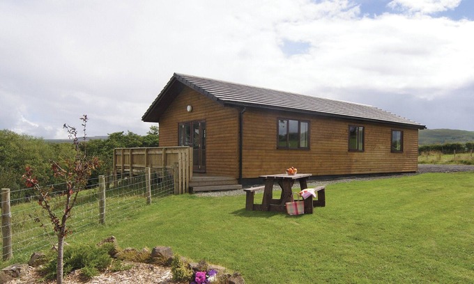 Penybont Cottage | Ithon Bank is a ground floor family lodge, ideal for your Elan Valley escape.
