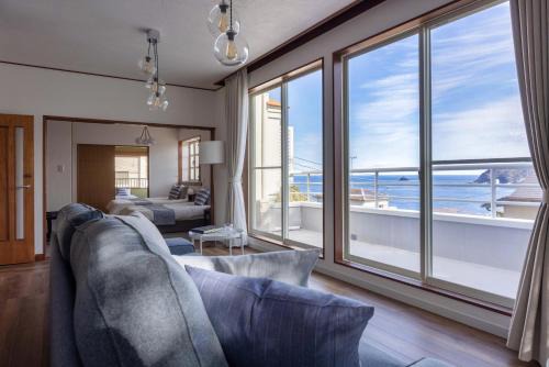Ito House | Ito Orange Beach Villa - Ocean View & Private Onsen