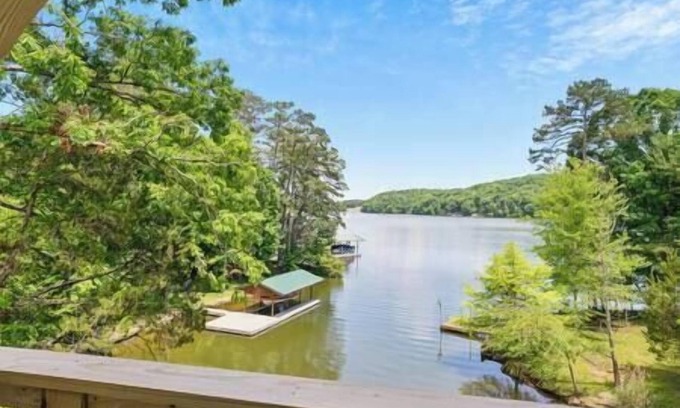 Spring City House | It’s a Shore Thing! Watts Bar Lake Spring City,TN
