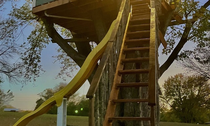 Berwick Cabin | It’s a Treehouse! With AC