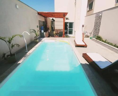 Praia do Morro House | Ivana Imoveis - Casa com Piscina na Praia do Morro á 2 minutos da praia