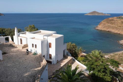 Leros Villa | Ivi Beach Front Villa, Leros