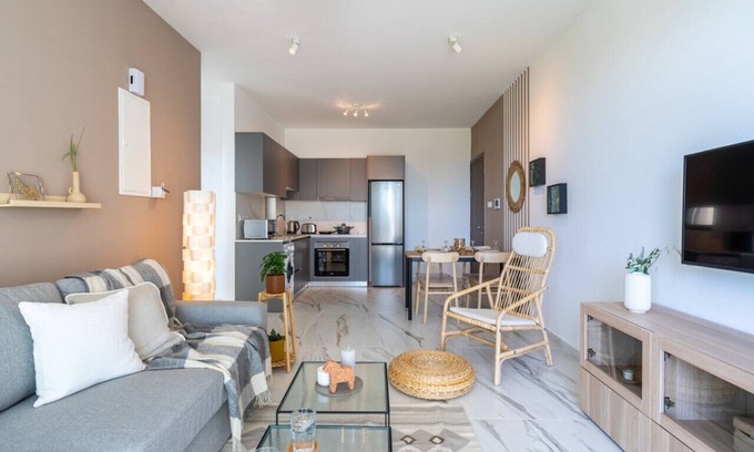 Larnaca Apartment | Ivory 1-Bedroom Apartment in Aradipou