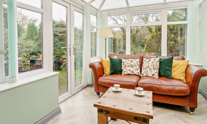 Llanfyrnach House | Ivy Cottage - Wellstone