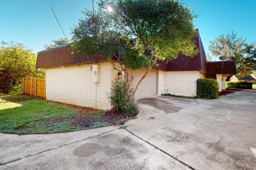 Abilene House | Ivy Hollow