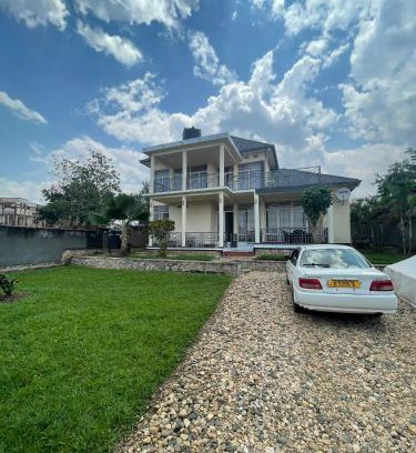 Bujumbura House | Iwachu Villa