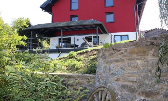 Remptendorf House | Jäschner “Villa Luftig”