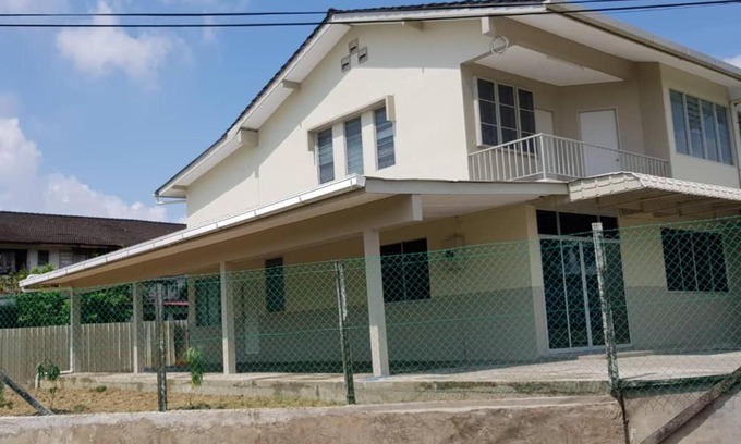 Sibu House | J & I Homestay 2 Person with shared bathroom