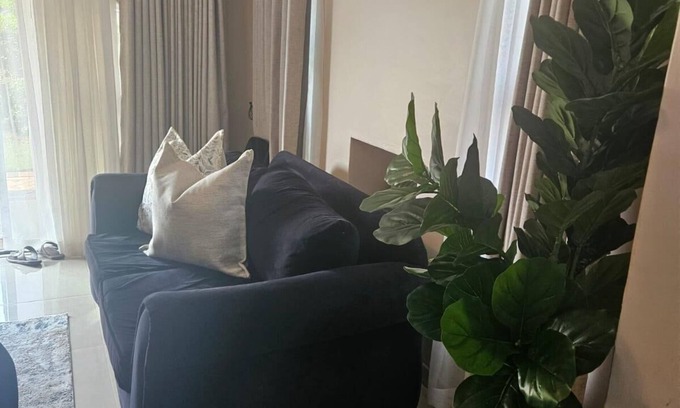 Mazowe Cottage | J&M short term rentals