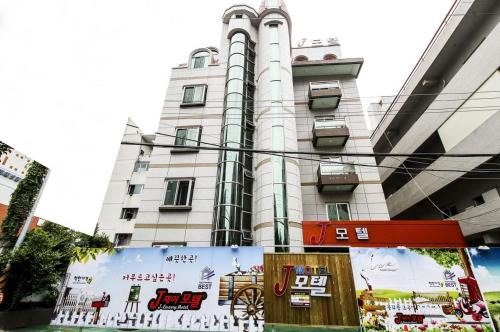 Hak-dong Hotel | J Motel