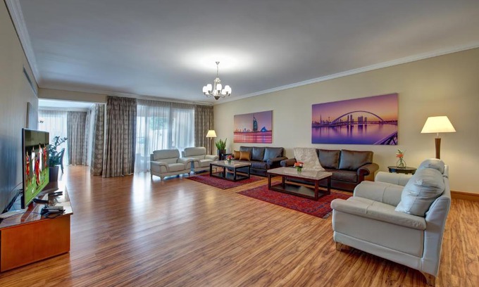 Al Barsha 1 Villa | J5 Villas Holiday Homes Barsha Gardens