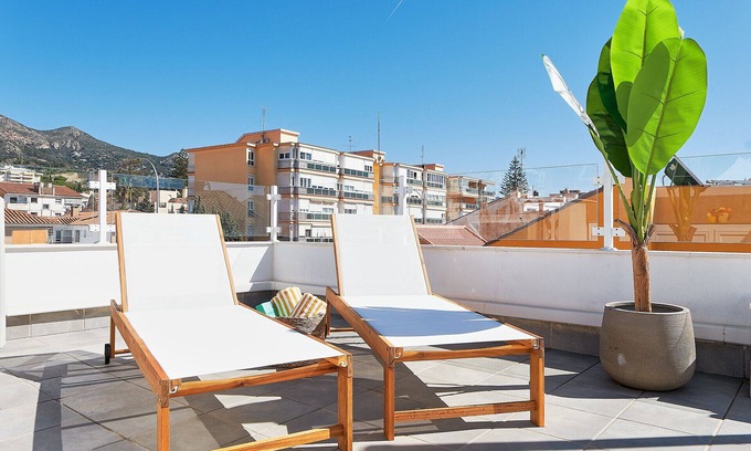 Malaga-Este Apartment | Jabega - Holiday townhouse in Pedregalejo by Solaga