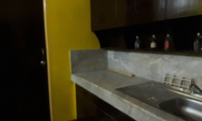 Caloocan House | Jack & Claud Bed & Breakfast Guest House