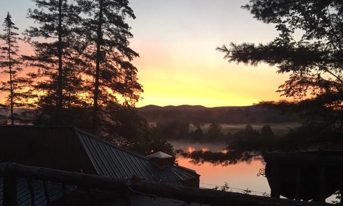 La Peche Cottage | Jack's Chalet (couples retreat)